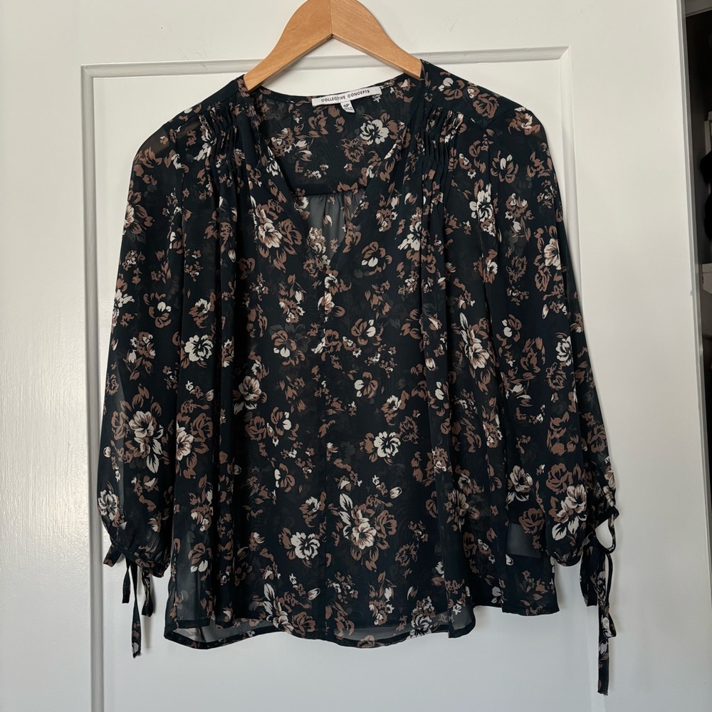 Collective Concepts Navy and Brown Floral 3/4 Sleeve Blouse